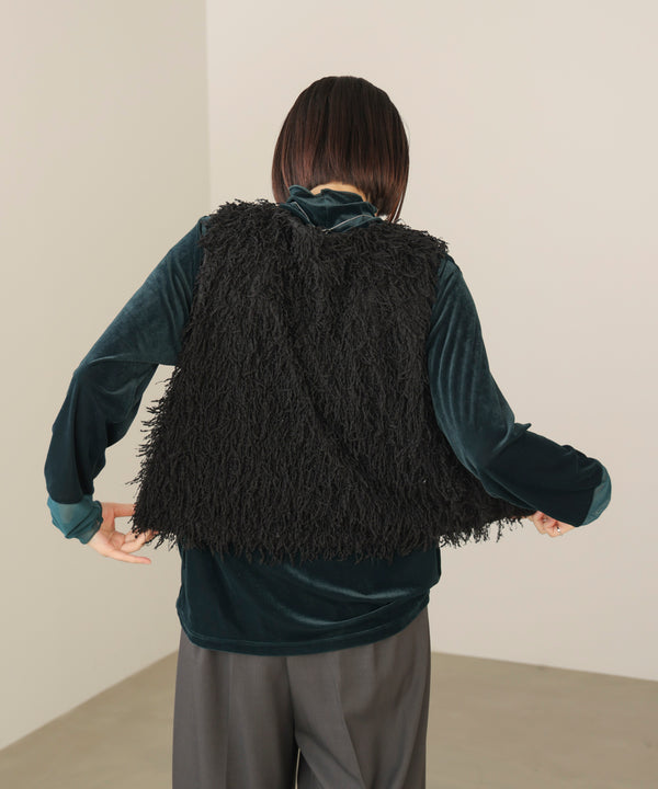 フェザーショートベスト