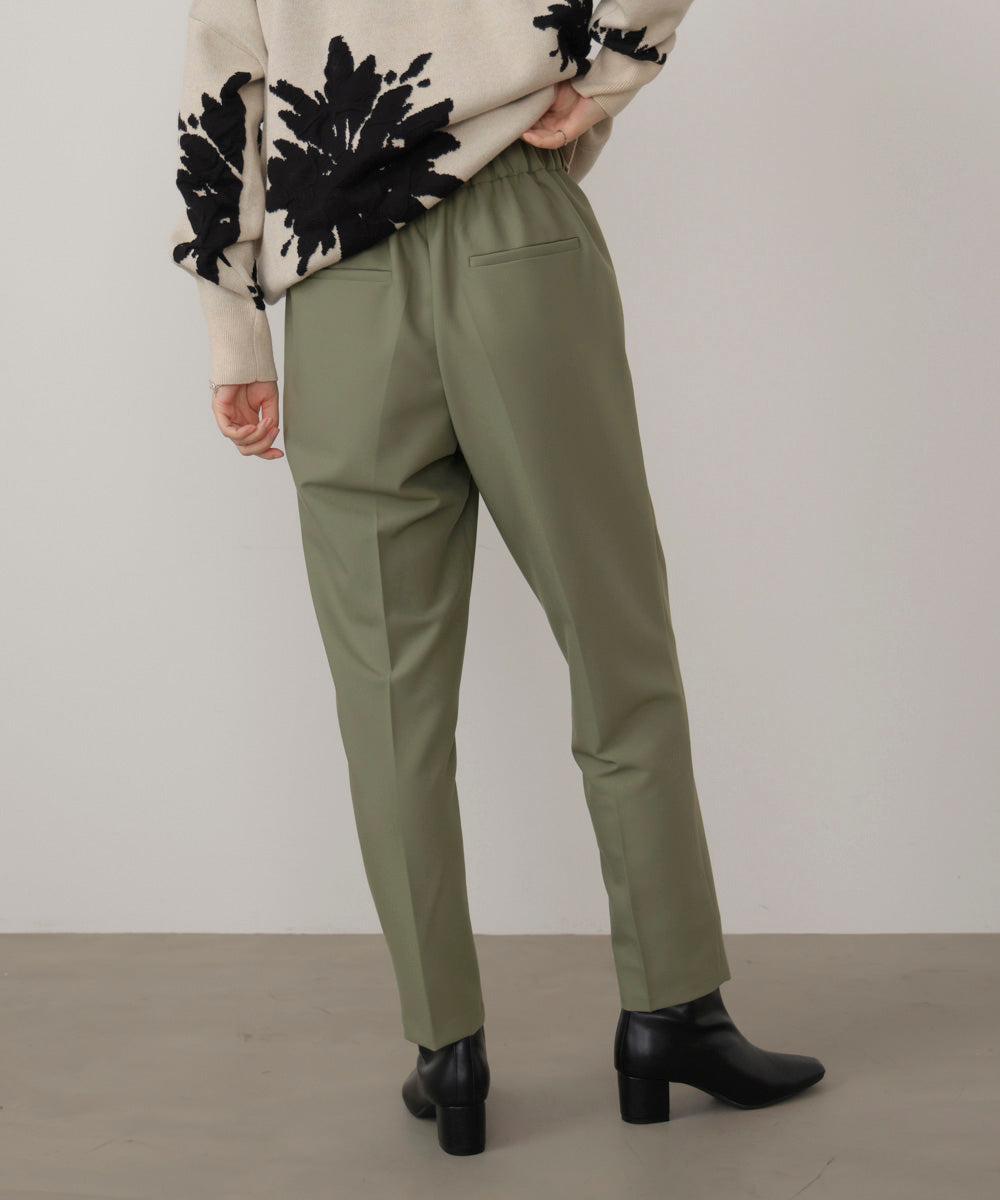 【WEB限定】スラっとテーパードパンツ