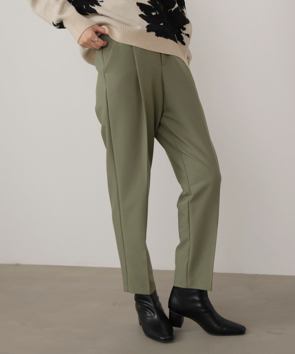 【WEB限定】スラっとテーパードパンツ