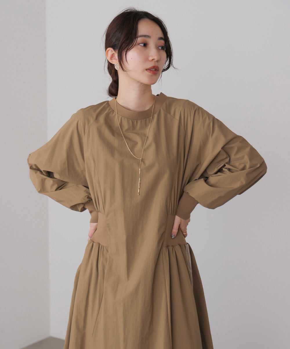 サイドラインナイロンワンピース