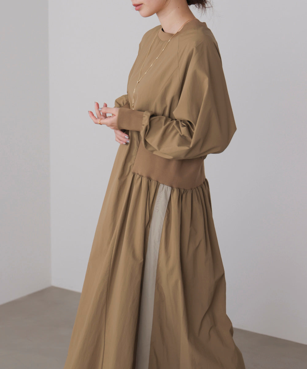 サイドラインナイロンワンピース