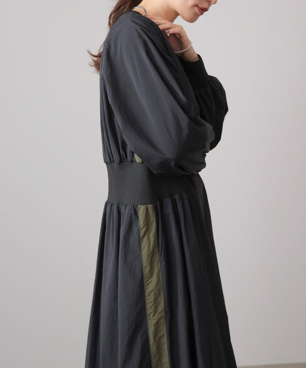 サイドラインナイロンワンピース