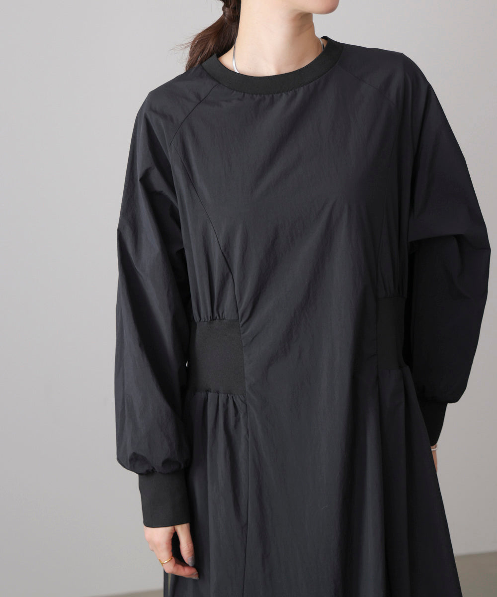 サイドラインナイロンワンピース