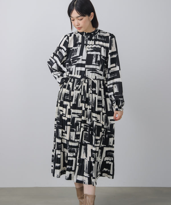 ブロック柄プリーツワンピース