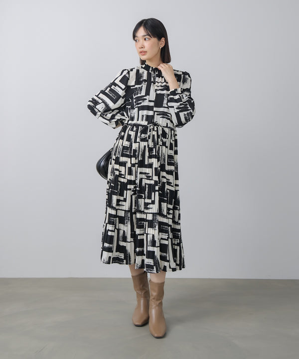 ブロック柄プリーツワンピース