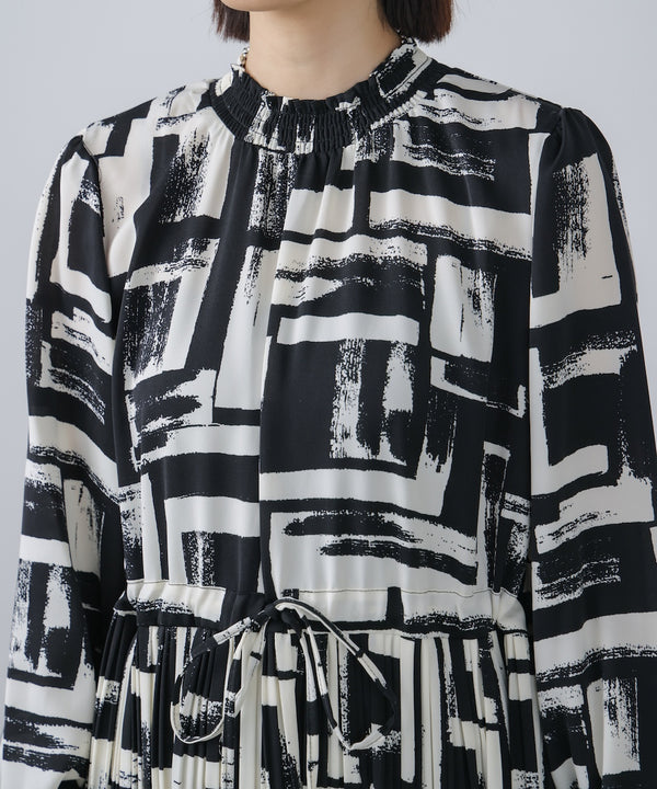 ブロック柄プリーツワンピース