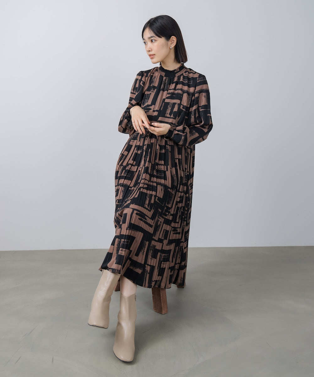 ブロック柄プリーツワンピース