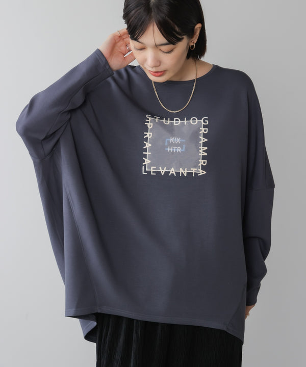 刺繍プリントプルオーバー