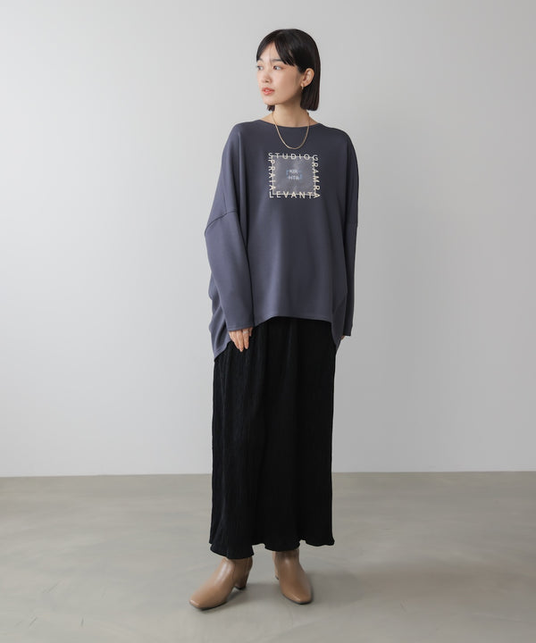 刺繍プリントプルオーバー