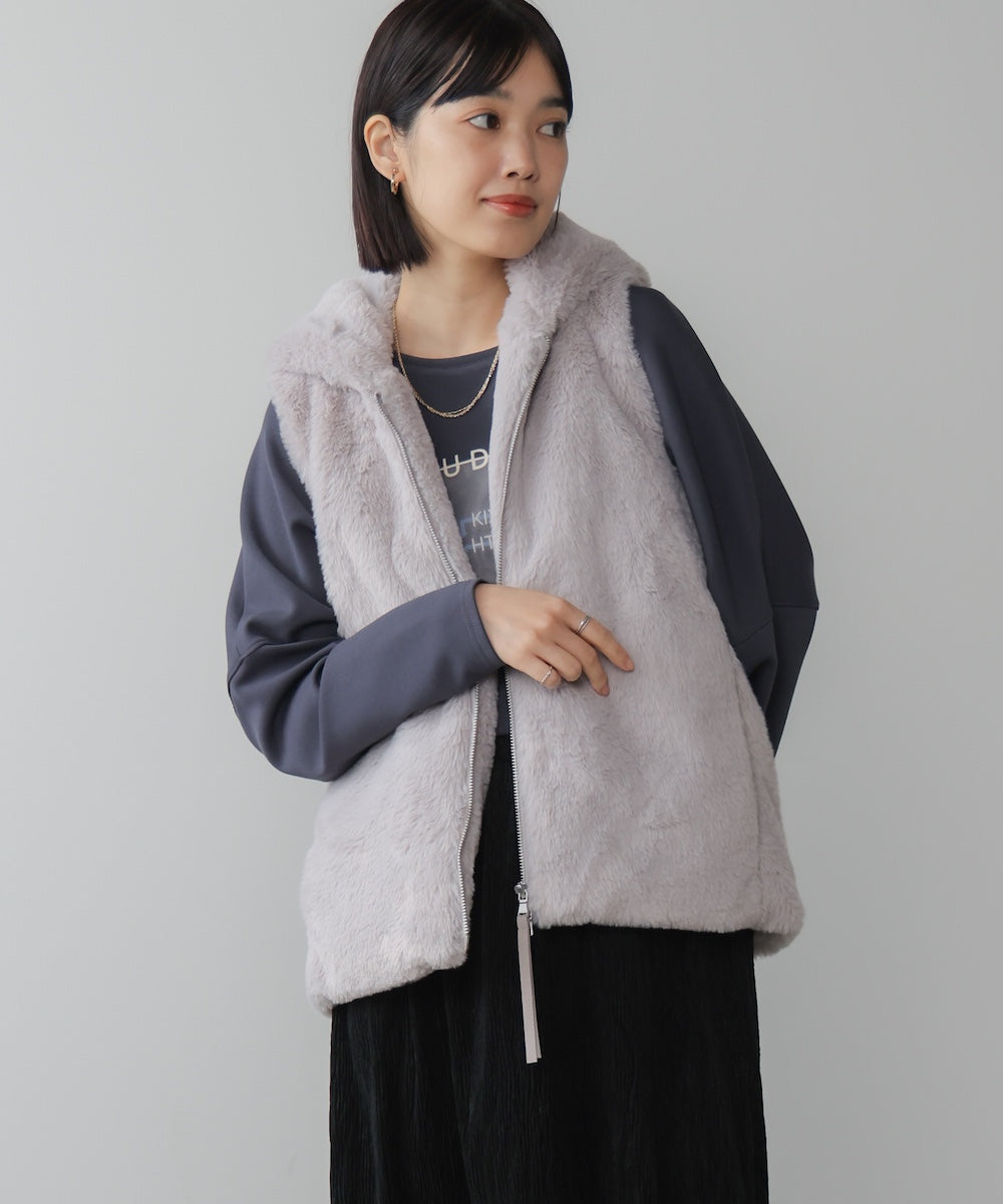 刺繍プリントプルオーバー