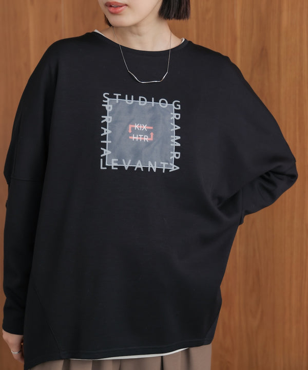 刺繍プリントプルオーバー