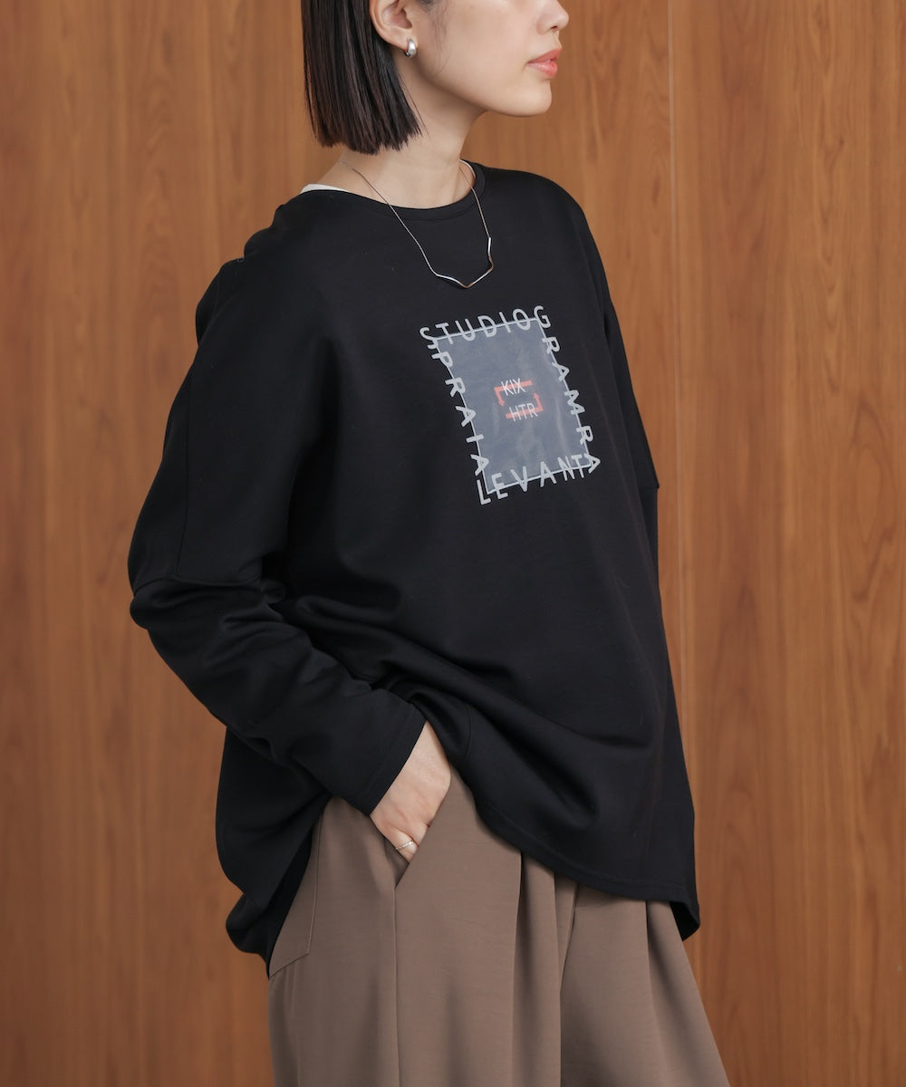 刺繍プリントプルオーバー