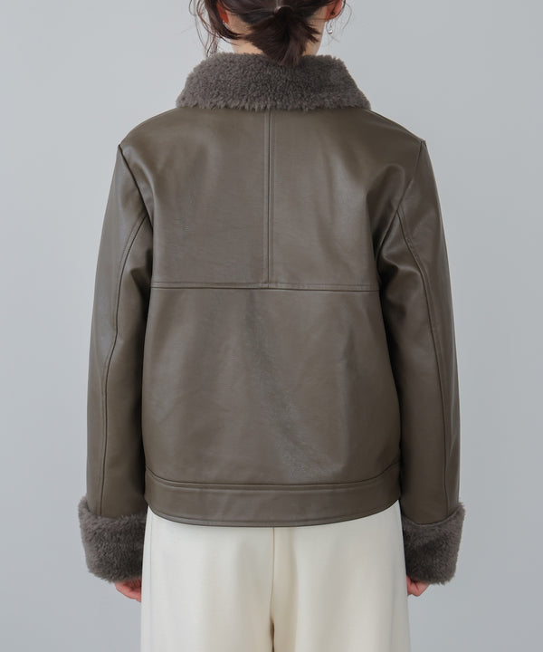 レザーポインテッドファージャケット