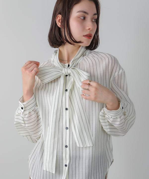 シアーツイルストライプブラウス