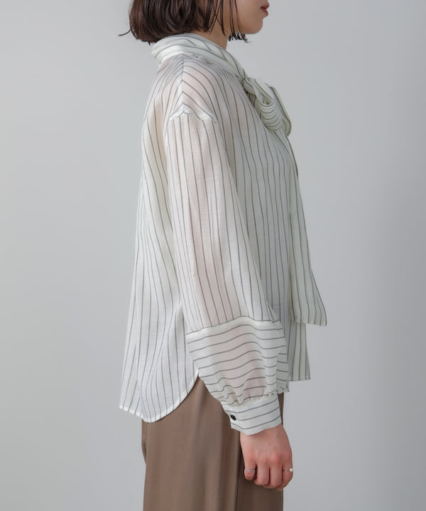 シアーツイルストライプブラウス