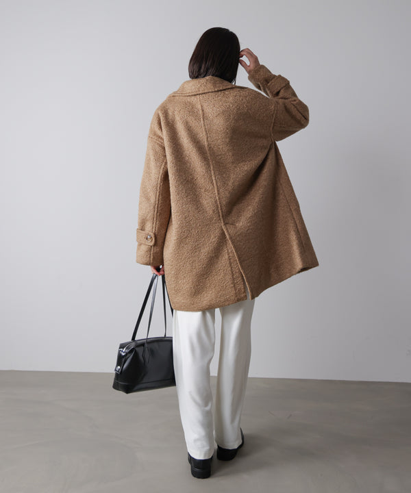 ブークレツィードコート