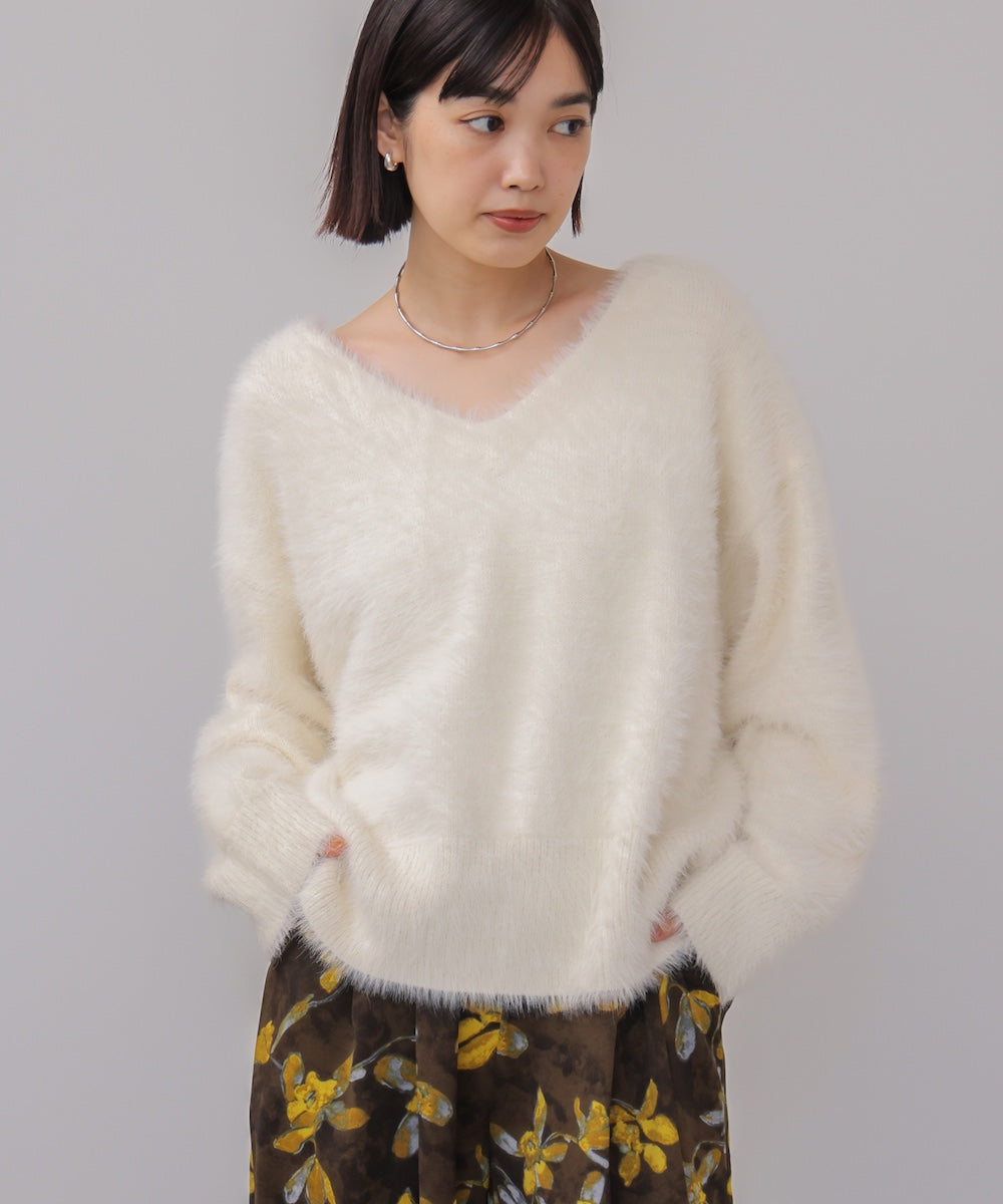 バルキーフェザーＶニット