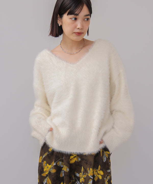 バルキーフェザーＶニット