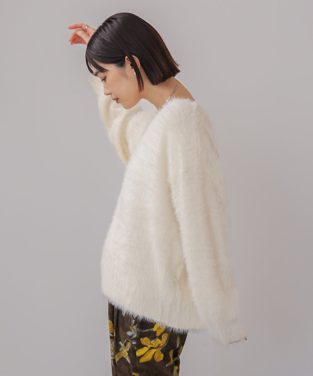 バルキーフェザーＶニット