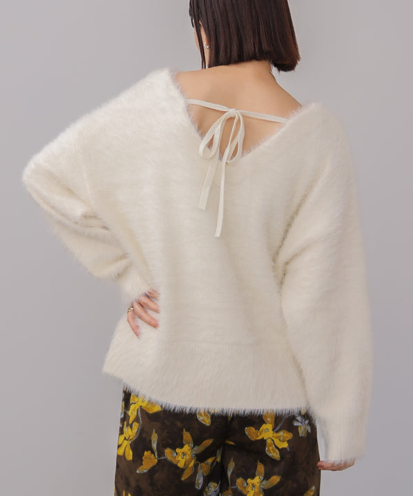 バルキーフェザーＶニット