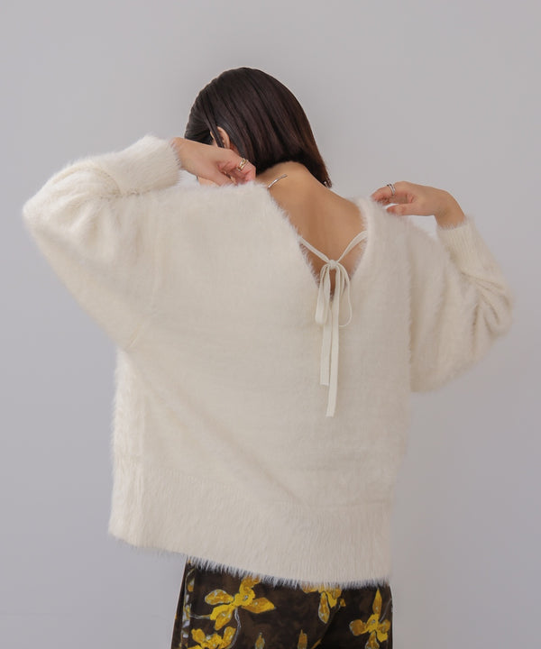 バルキーフェザーＶニット