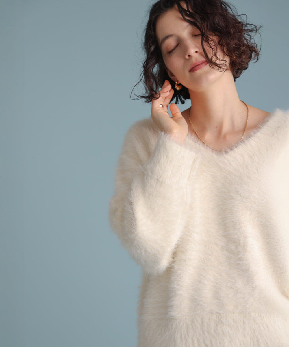 バルキーフェザーＶニット