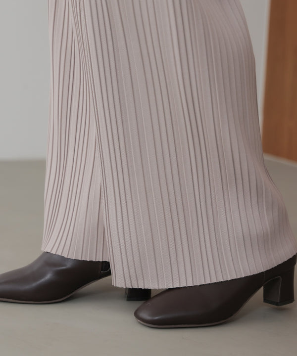 起毛プリーツパンツ