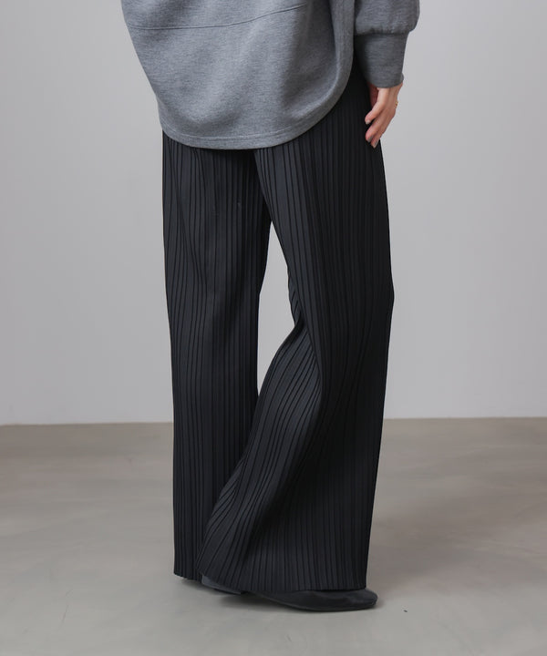 起毛プリーツパンツ