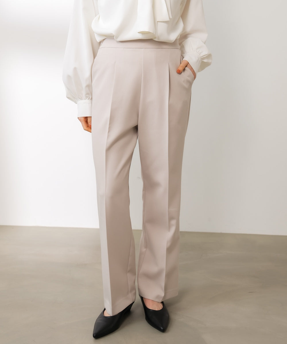 ストレッチテーパードパンツ［2/13発送予定］