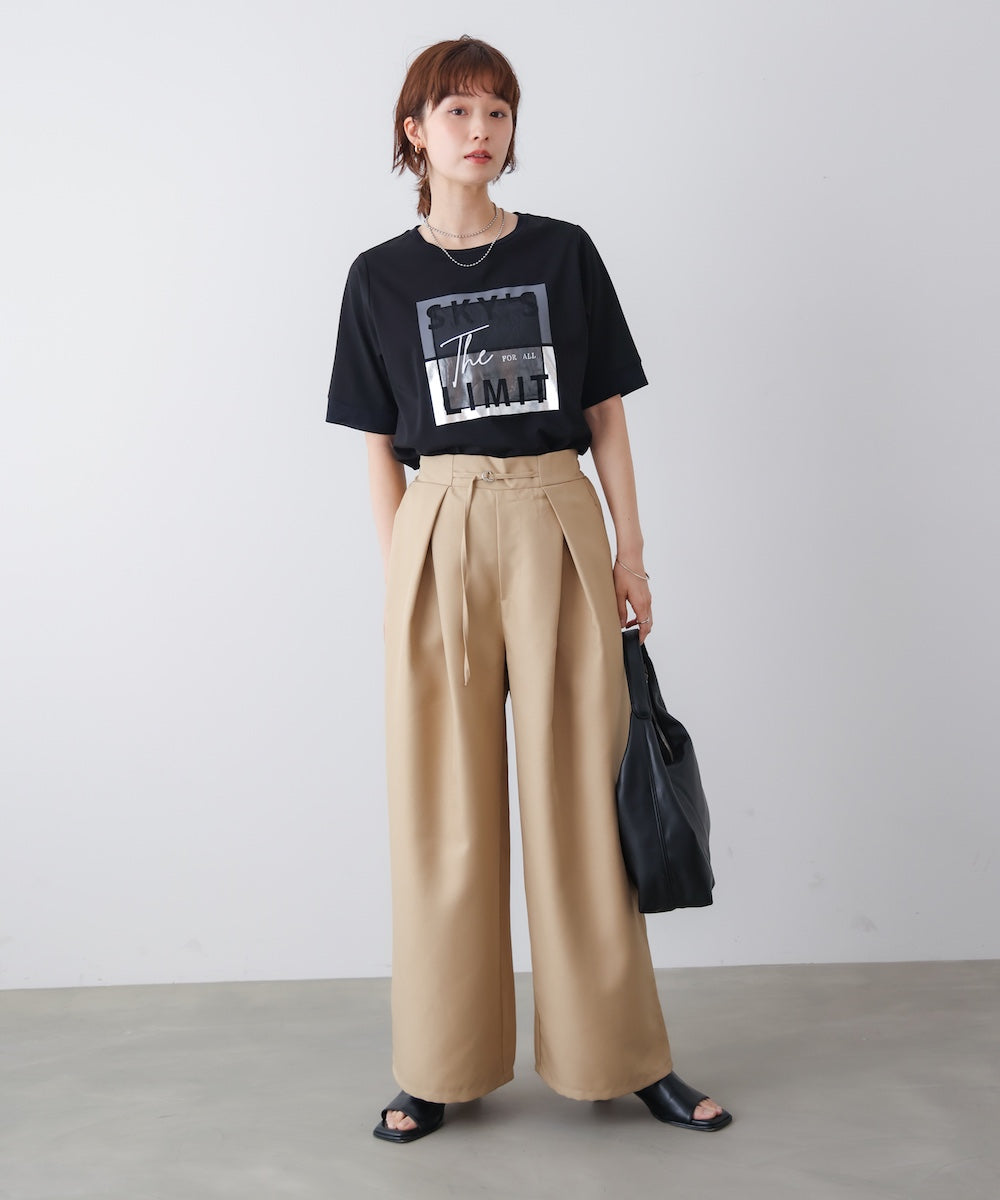 スレンダーベルトワイドパンツ