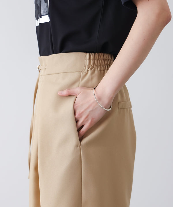 スレンダーベルトワイドパンツ