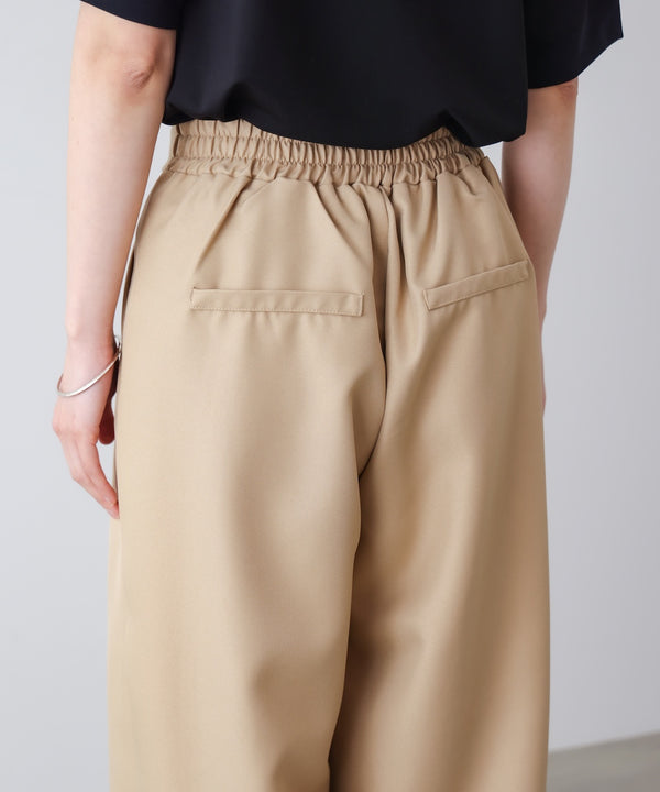 スレンダーベルトワイドパンツ