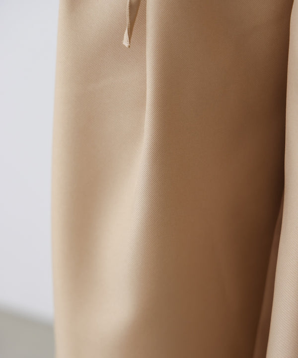 スレンダーベルトワイドパンツ