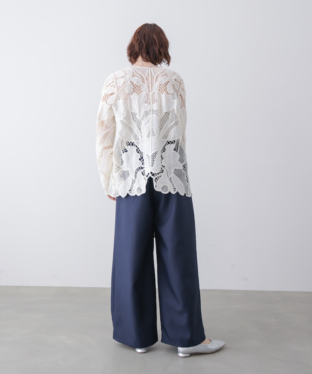 スレンダーベルトワイドパンツ