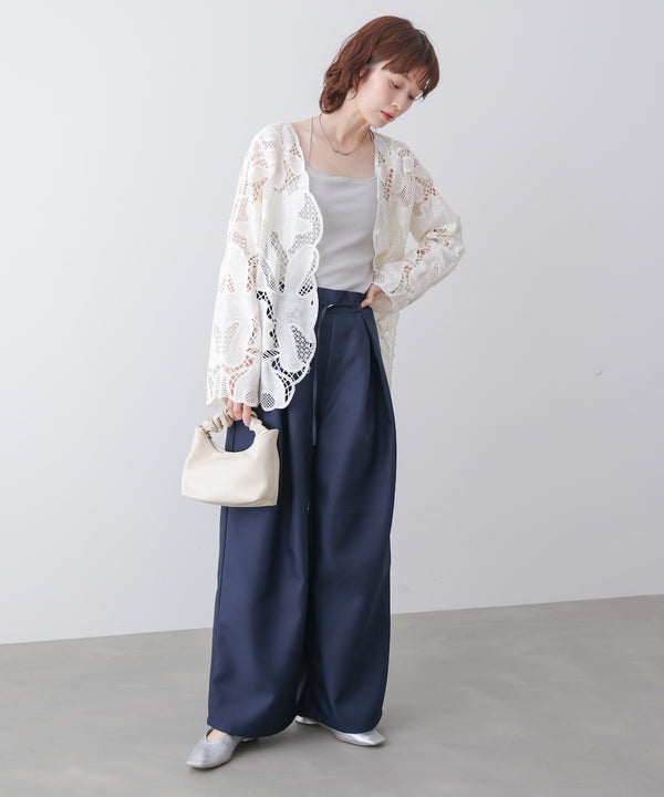 スレンダーベルトワイドパンツ