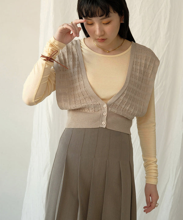 SHIRRED SLEEVE TOPS