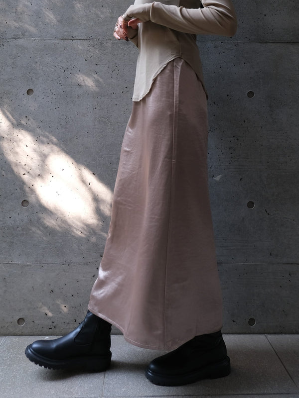 SATIN SEMI-FLARE SKIRT(ｻﾃﾝｾﾐﾌﾚｱｽｶｰﾄ)