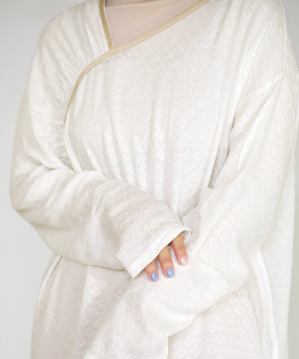 イレヘムジャガードブラウス