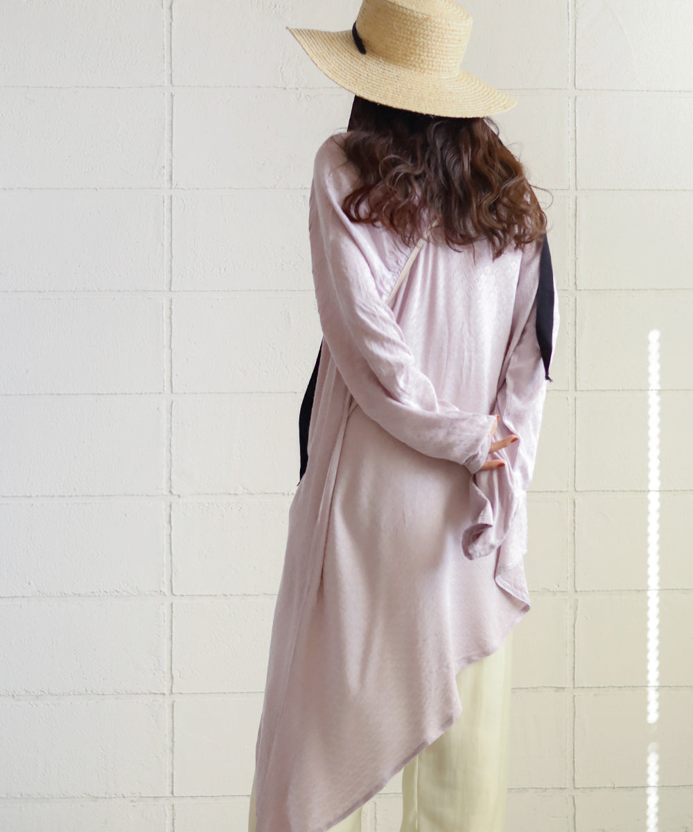 イレヘムジャガードブラウス