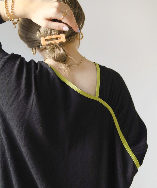 イレヘムジャガードブラウス