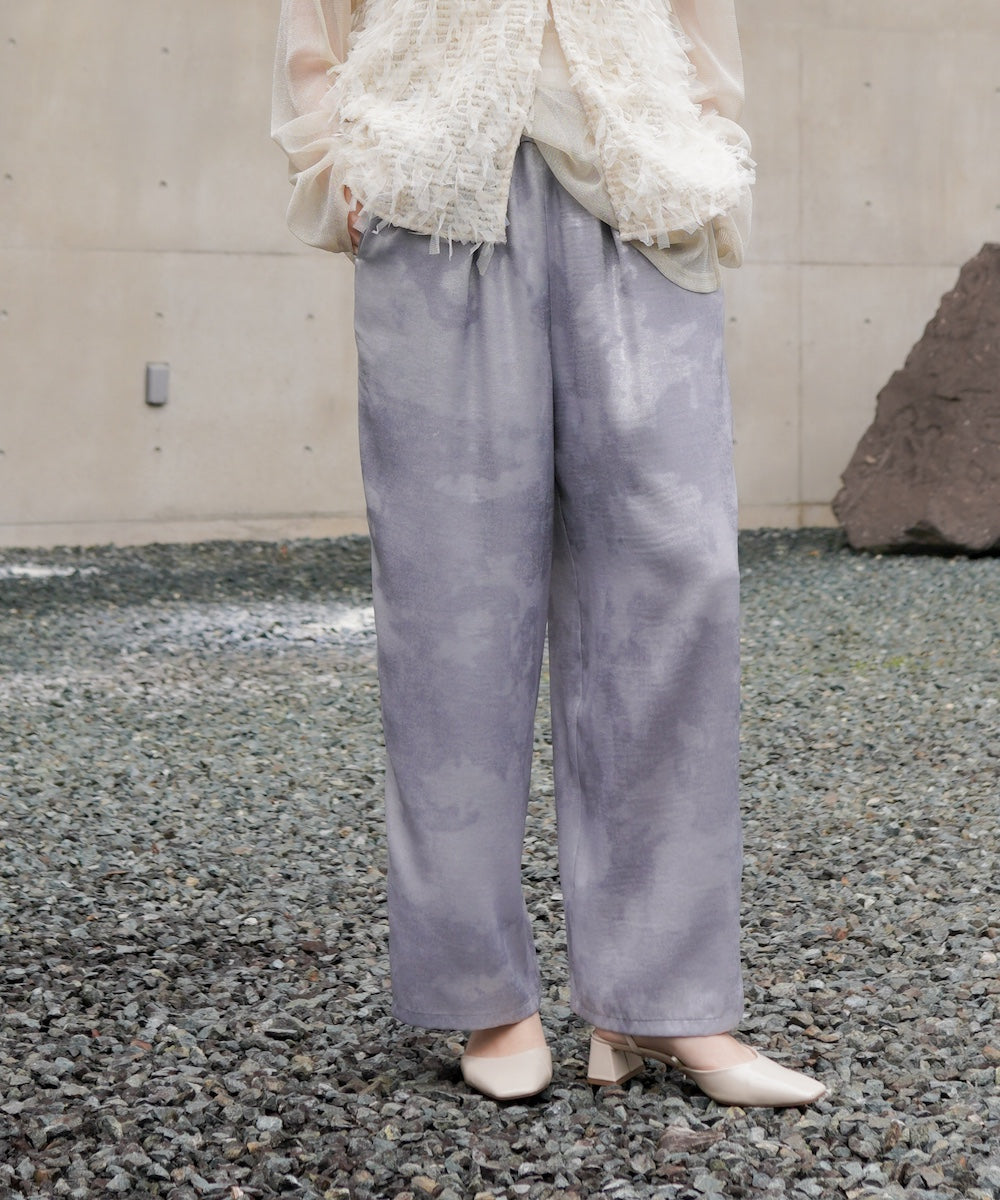 シャイニーパンツ