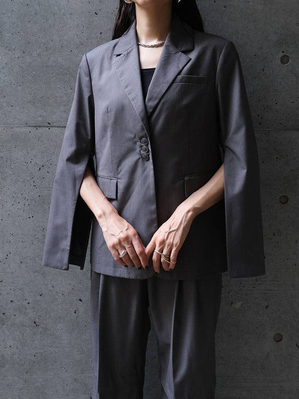 SLIT JACKET(ｽﾘｯﾄｼﾞｬｹｯﾄ)