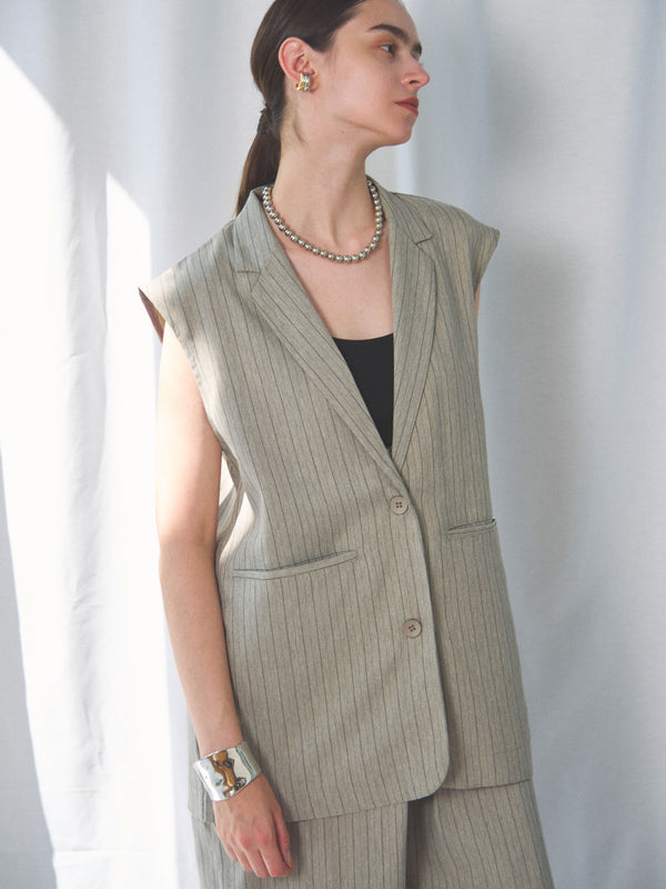 【SETUP可】HERRINGBONE STRIPED SLEEVELESS JACKET（ﾍﾘﾝﾎﾞｰﾝｽﾄﾗｲﾌﾟｽﾘｰﾌﾞﾚｽｼﾞｬｹｯﾄ）